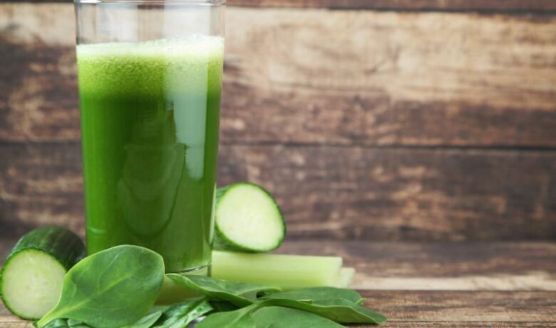 Knolselderij-spinazie smoothie